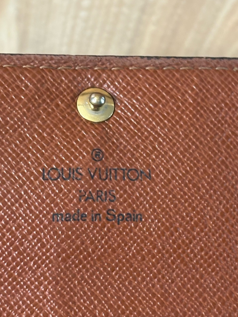 Authentic Louis Vuitton Monogram Canvas small Wallet - Picture 8 of 15